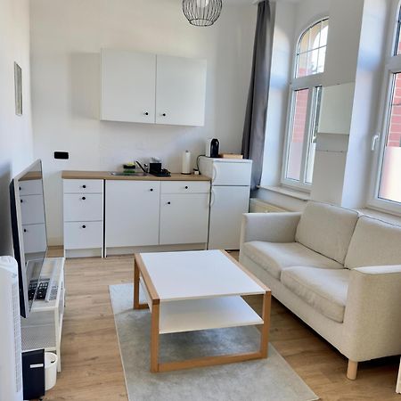 Raha Apartments - Charmantes Studio-Apartment - Hbf - Gratis Parkplatz Erfurt Buitenkant foto