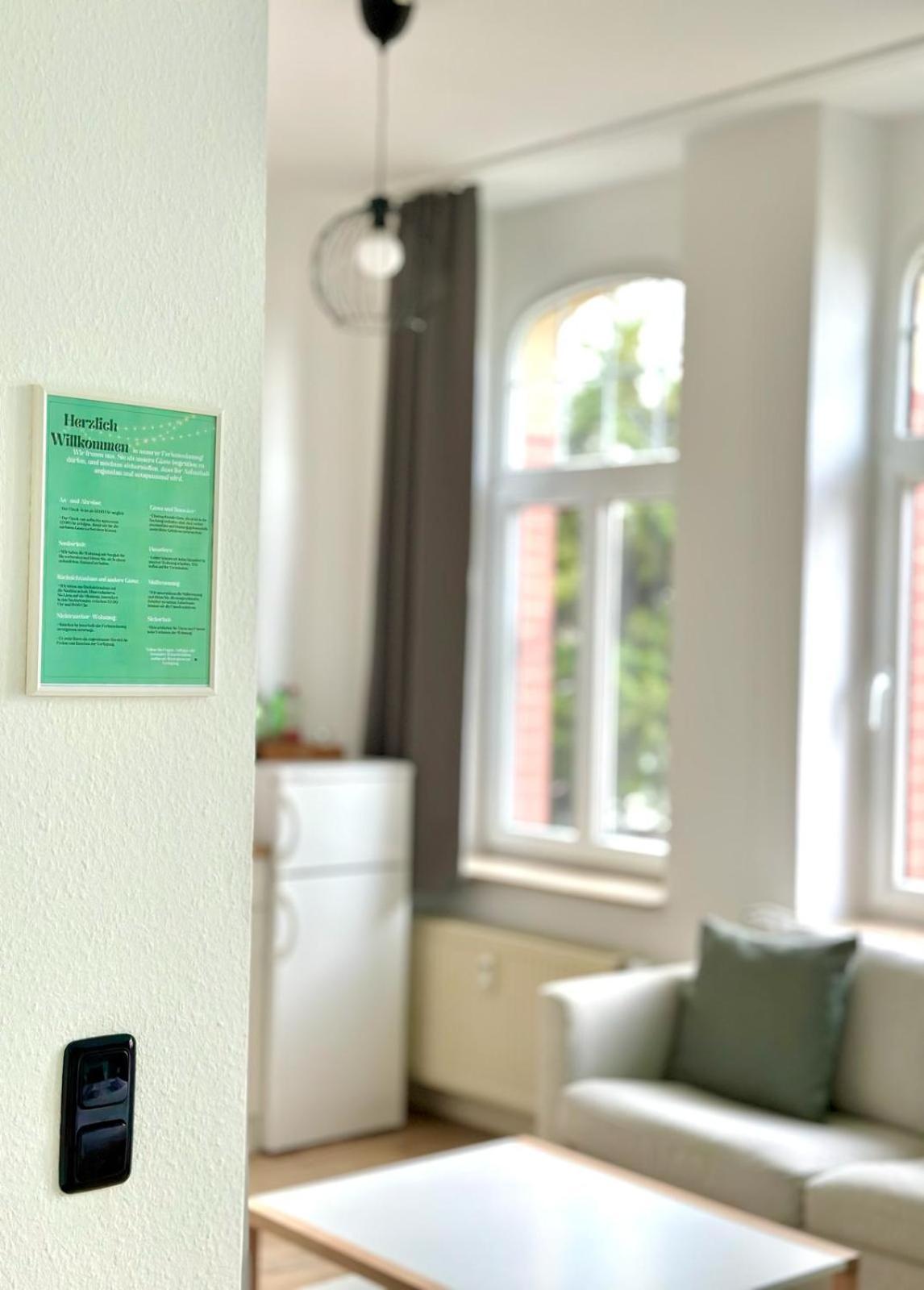 Raha Apartments - Charmantes Studio-Apartment - Hbf - Gratis Parkplatz Erfurt Buitenkant foto