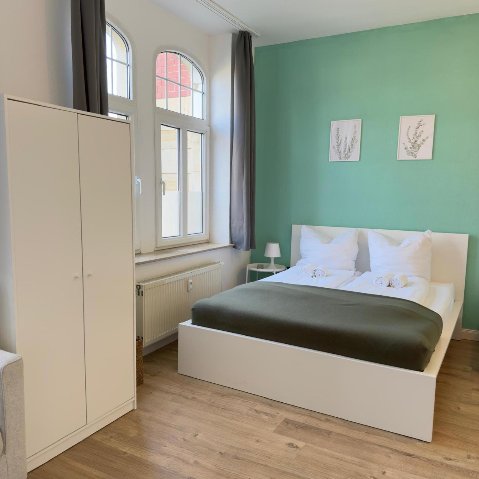 Raha Apartments - Charmantes Studio-Apartment - Hbf - Gratis Parkplatz Erfurt Buitenkant foto